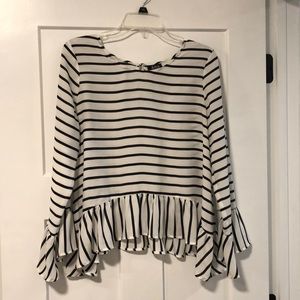 Bell sleeve blouse